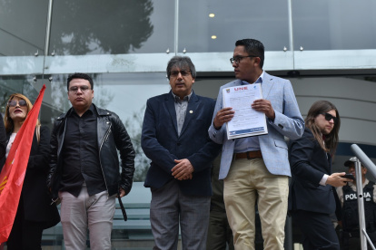 La UNE impulsa una demanda de inconstitucionalidad en contra de la Ley de Integridad Pública.