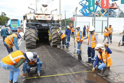 Trabajos en vías como la Simón Bolívar, Ruta Viva y Oswaldo Guayasamín están detenidos.