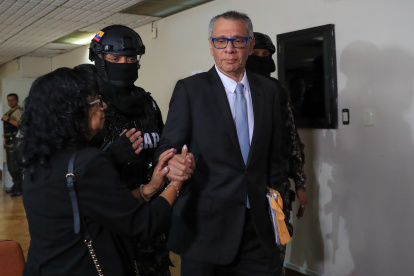 El exvicepresidente Jorge Glas (d).