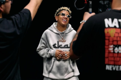 Jombriel, artista esmeraldeño.