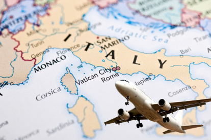 Italia regulará la entrada de casi 500 mil migrantes laborales ante el déficit de mano de obra.