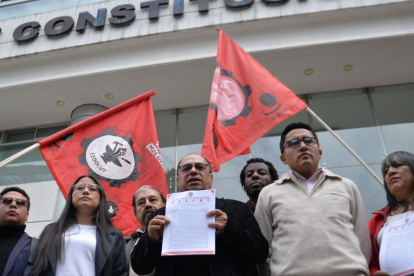 Dirigentes del FUT y UNE presentaron una demanda de inconstitucionalidad en contra de la Ley de Inteligencia en la Corte Constitucional.