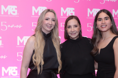 María Patricia Graf, Patricia Barriga y Kamilly Tacuri.