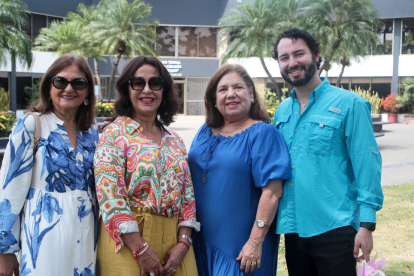 Priscila Meneses, Mayra Zunino, Popy Quiroz de Kuri y Nadim Kuri.