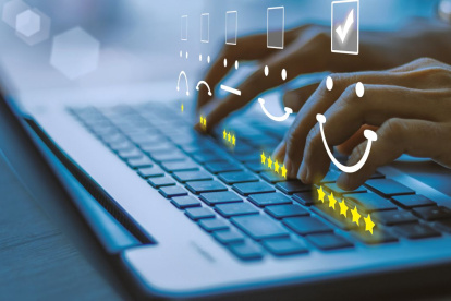 El FRA 100 % electrónico busca reforzar controles y prevenir delitos financieros; aplica a quienes porten más de USD 10 000 o bienes valiosos.