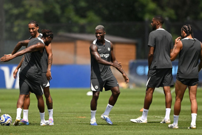 Moisés Caicedo será titular en el Chelsea vs Fluminense.