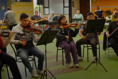 Los artistas interpretarán sus temas junto a la Orquesta Victoria. Los ensayos llevan varias semana en proceso.