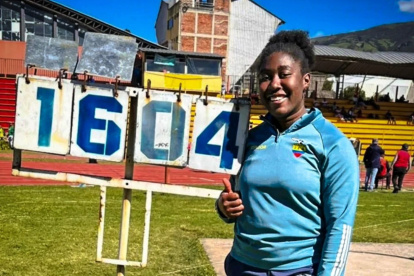 Blsy Quiñonez impuso un nuevo récord nacional Sub-20 y absoluto en lanzamiento de bala,