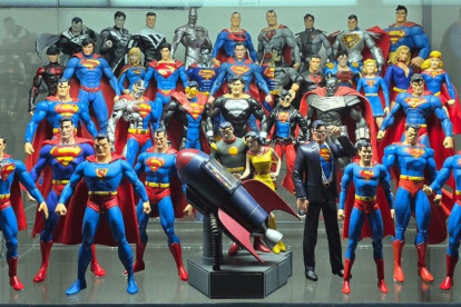 En Ecuador, coleccionistas apasionados por Superman convierten su afición en proyectos culturales, experiencias personales y actos de vida.