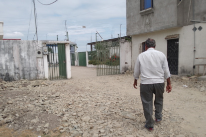 Centro médico rural en Salitre, donde los pacientes enfrentan dificultades de acceso y atención