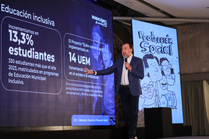 El alcalde de Quito, Pabel Muñoz, hizo su rendición de cuentas del 2024 en el Salón de la Ciudad.