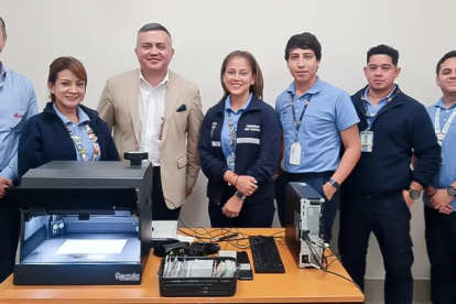 Estos equipos permitirán a las Fuerzas Armadas ecuatorianas mejorar la vigilancia en zonas limítrofes terrestres y marítimas.