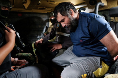 Operativo de la Fiscalía en Manta, donde se verificaron inconsistencias en los registros catastrales de bienes atribuidos al círculo familiar de alias Fito