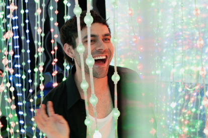 Blow Your Mind una experiencia inmersiva que combina arte inflable, luces y tecnología.