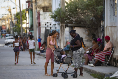 Fotografía de mujeres en La Habana (Cuba).