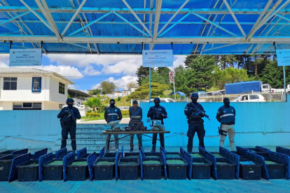 Durante el allanamiento se incautaron más de 300 kilos de marihuana, maquinaria industrial e impresoras 3D con filamento plástico.