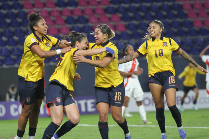 Ligia Moreira marcó el tercer gol de Ecuador en la victoria sobre Perú.