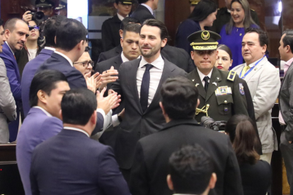 El presidente de la Asamblea, Niels Olsen, liberó la lista de casos de nepotismo.