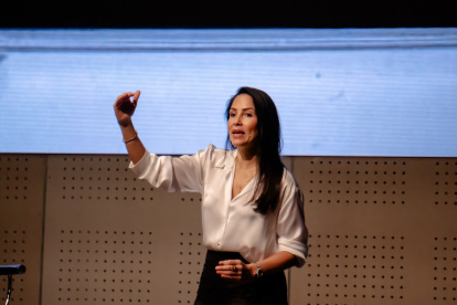 Luisa Gonzáles asumió la Presidencia de la Revolución Ciudadana en noviembre de 2023.