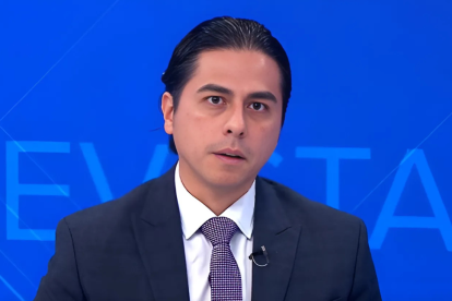 Fabián Calero, exviceministro de Electricidad, posa durante una entrevista el 30 de octubre de 2024, cuando aún dirigía CELEC y gestionaba los polémicos contratos con Progen y Austral.