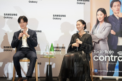 Sharon Cho y Raphael Chung protagonizan Todo Bajo Control, el primer K-drama de Samsung, donde el romance y la tecnología se mezclan bajo un mismo techo.