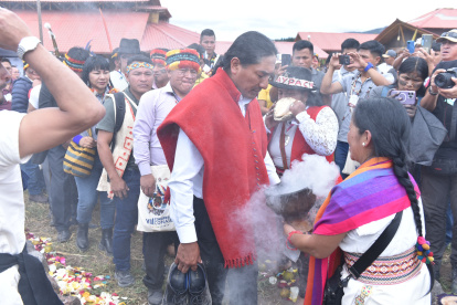 Representantes de las nacionalidades y pueblos del Ecuador participan en el VIII Congreso de la Conaie, en el Centro de Integración Internacional de los Pueblos Indígenas.