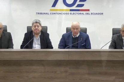 La vicealcaldesa Diana Guayanay asume oficialmente la conducción del Municipio de Loja, tras la destitución definitiva de Franco Quezada