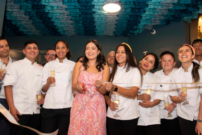 En una noche vibrante y llena de sabor, se inauguró oficialmente el restaurante Manqa en Cumbayá, en el Paseo Gourmet del Paseo San Francisco.