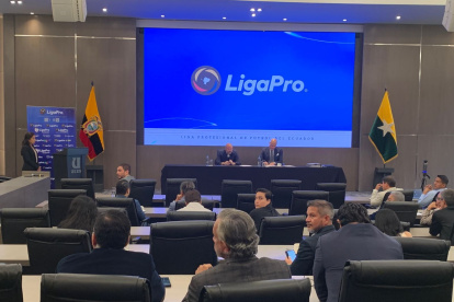 Liga Pro entrega sus informes financieros de manera resumida a los presidentes de clubes.