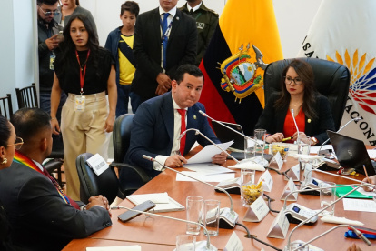 El presidente de la Comisión de Fiscalización Ferdinan Álvarez (ADN) usó la sesión d ela comisión para sus descargos contra Xavir Jordán.