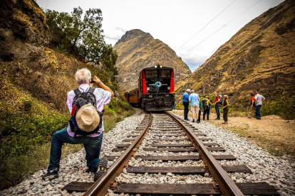 El viaje en tren por la ruta Nariz del Diablo tiene un itinerario con múltiples actividades.