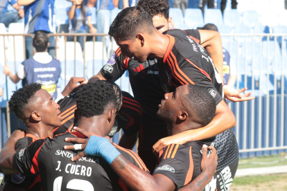 Emelec terminó el partido ante Mushuc Runa (1-0) con dos lesionados.