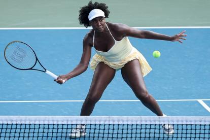 Venus Williams está marcando un regreso triunfal e histórico en Washington.