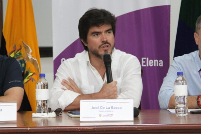 El ministro de Gobierno, José De La Gasca, destaca que Daniel Salcedo habló sobre los adversarios del régimen, pero minimiza las acusaciones contra Ferdinan Álvarez.