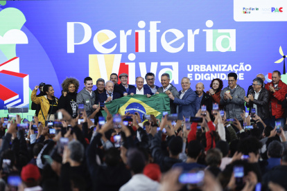 El Gobierno brasileño lanzó este 24 de julio un plan de 4.670 millones de reales para apoyar la urbanización de decenas de favelas.