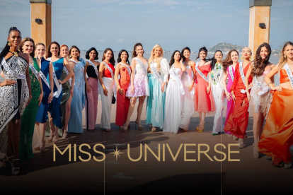 Las candidatas de Miss Universo Ecuador junto a Victoria Kjaer.