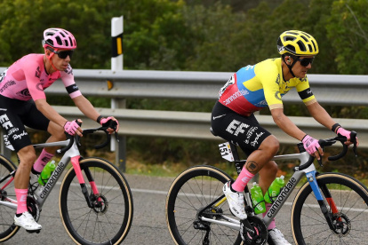Rigoberto Urán y Richard Carapaz rodarán en Quito en el Giro de Rigo.