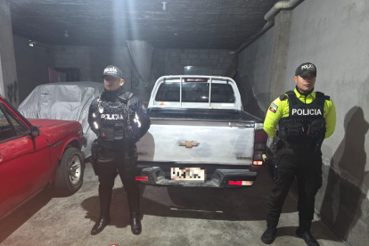 En otro operativo en Carcelén, la Policía recuperó dos vehículos reportados como robados.