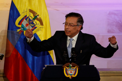 Petro cuestionó en X la decisión de Ecuador de deportar a los presos colombianos por Rumichaca