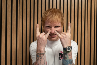 Ed Sheeran, ganador de varios Grammy, anuncia su gira 2026.