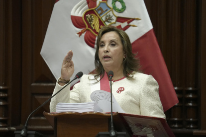 Fotografía del 28 de julio de 2025 de la presidenta de Perú, Dina Boluarte, en el Congreso Lima (Perú).