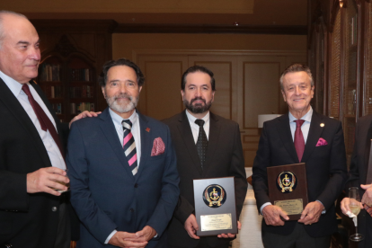 Luis Eduardo Gómez, Carlos Ortega, Jaime Mieles, Roberto Aguirre y Santiago Romero.