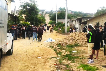 Como Profe Miguelito era conocido Pablo Jesús Reyes Pita, de 56 años, víctima de sicarios en Santa Elena.