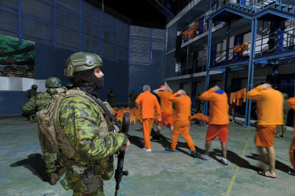 Privados de libertad fueron deportados desde Cotopaxi a su país de origen.