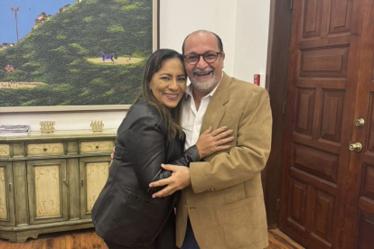 Zaida Rovira dejó la Gobernación de Guayas para ser ministra de Gobierno; en su reemplazo fue designado Humberto Plaza, quien era titular del MIDUVI.