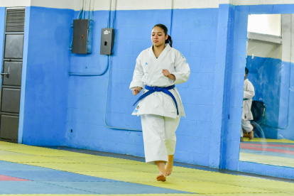 Renata Redrován debutó en el Sudamericano de Karate 2025 con una medalla de bronce.