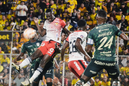 En su último enfrentamiento el Ídolo cayó 3-1 ante Orense en Machala.