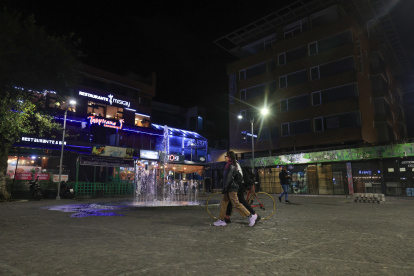 La Plaza Quinde, Ícono de la noche en Quito,  refleja el auge y declive de un barrio que acogió a la zona rosa.