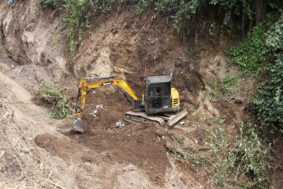 EPMAPS ejecuta obras para mitigar riesgos por lluvias en quebradas del norte de Quito.