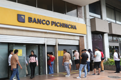 Imagen de una agencia de Banco Pichincha en Guayaquil.